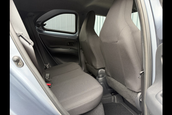 Toyota Aygo X 1.0 VVT-i S-CVT Pulse / Bi tone | 6.000 km | PDC V+A | Clima | Rijklaar!!