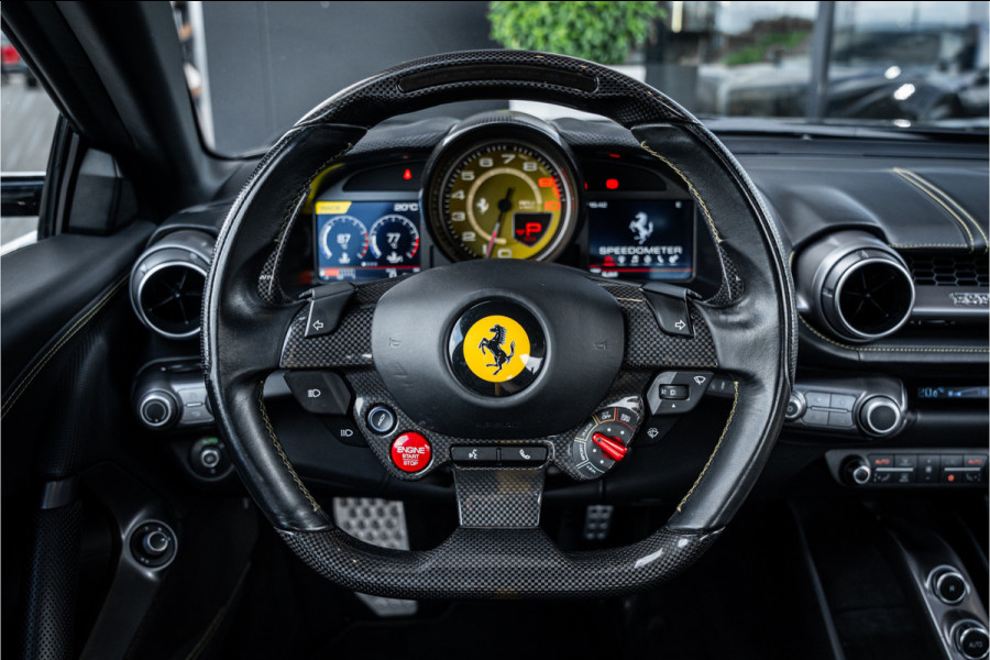 Ferrari 812 6.5 V12 Superfast HELE - Racing seats l Passenger display l JBL