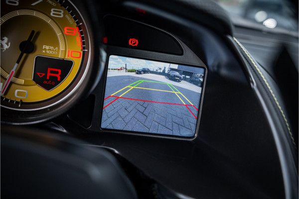 Ferrari 812 6.5 V12 Superfast HELE - Racing seats l Passenger display l JBL