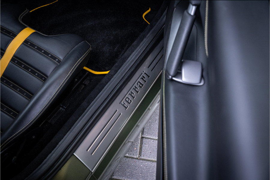 Ferrari 812 6.5 V12 Superfast HELE - Racing seats l Passenger display l JBL