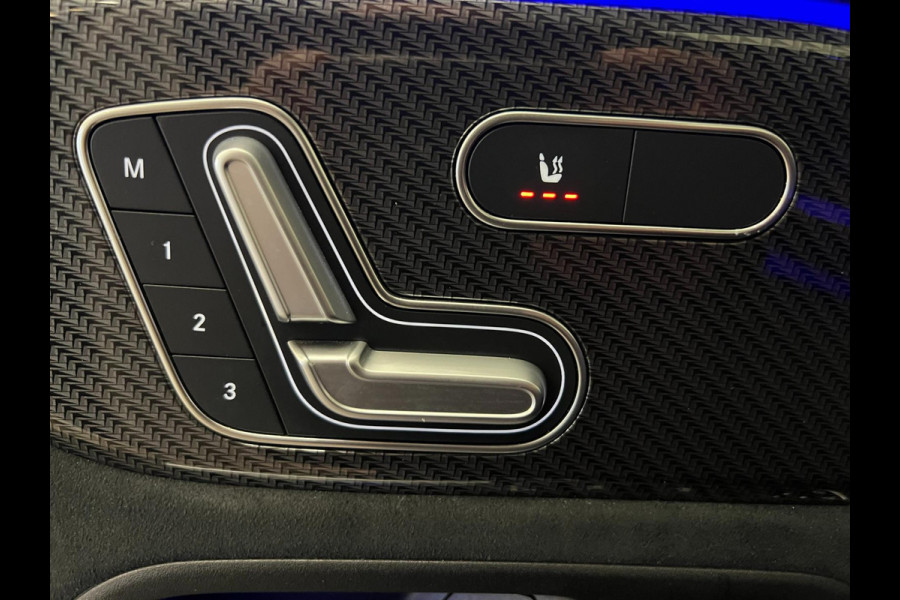 Mercedes-Benz GLB-Klasse 200 / AMG / NL-auto / Pano / Burmester / Memory