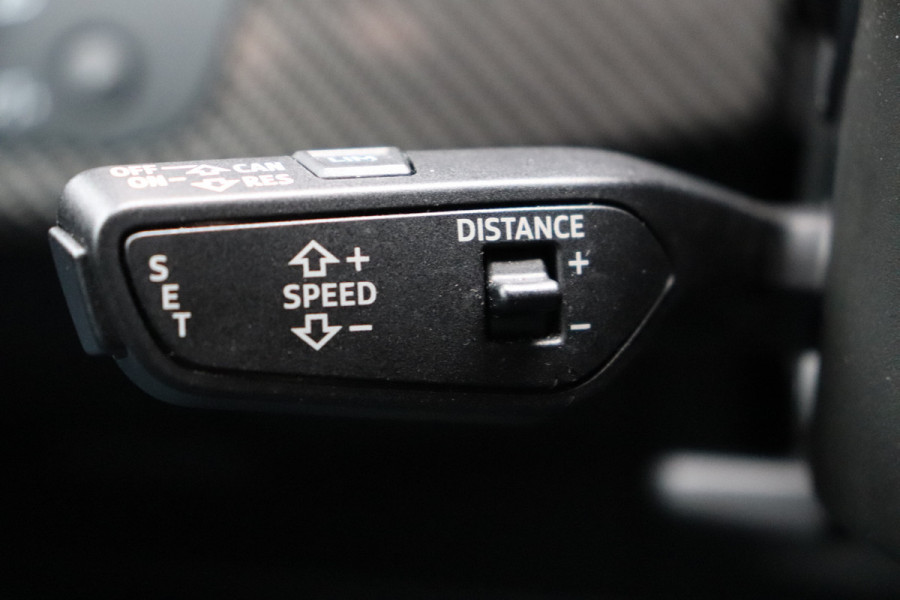 Audi RS4 2.9 TFSI Quattro Matrix Pano Massage Carbon