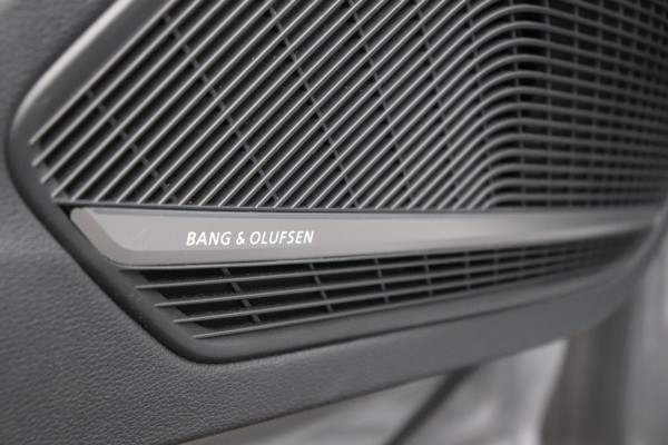 Audi RS4 2.9 TFSI Quattro Matrix Pano Massage Carbon