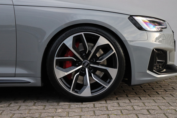 Audi RS4 2.9 TFSI Quattro Matrix Pano Massage Carbon