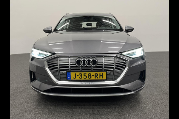 Audi e-tron e-tron 50 quattro Launch edition plus 71 kWh Panoramadak Navigatie Apple Carplay/Android Auto Parkeersensoren Adaptive Cruise Control Memory stoelen Leder Stoelverwarming Climate Control