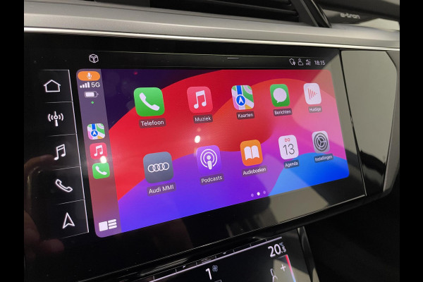 Audi e-tron e-tron 50 quattro Launch edition plus 71 kWh Panoramadak Navigatie Apple Carplay/Android Auto Parkeersensoren Adaptive Cruise Control Memory stoelen Leder Stoelverwarming Climate Control