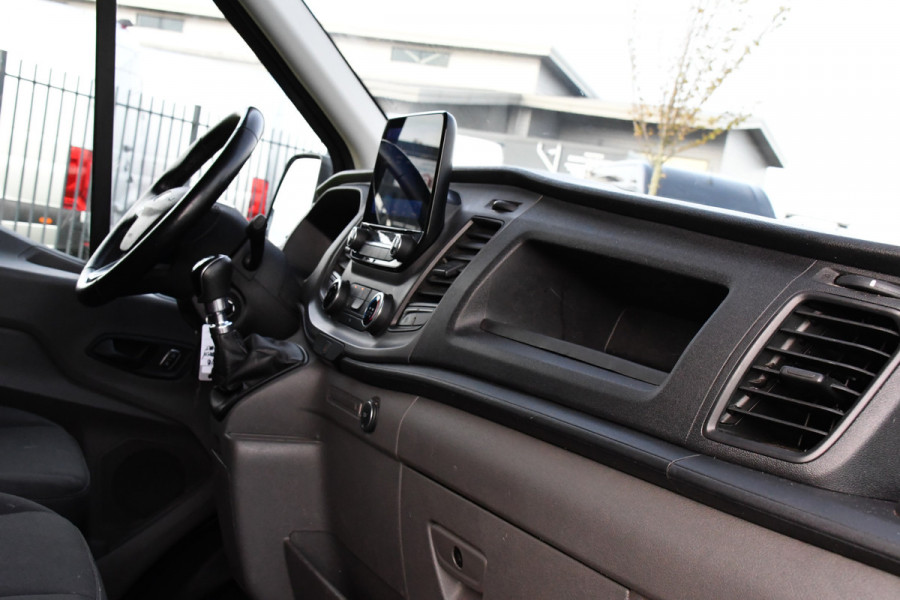 Ford Transit 350 2.0 TDCI L3H2 Black Edition Cruise, Camera, Carplay, 130pk, Trekhaak, Multimedia, NAVI Uniek!