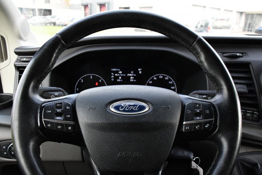 Ford Transit 350 2.0 TDCI L3H2 Black Edition Cruise, Camera, Carplay, 130pk, Trekhaak, Multimedia, NAVI Uniek!