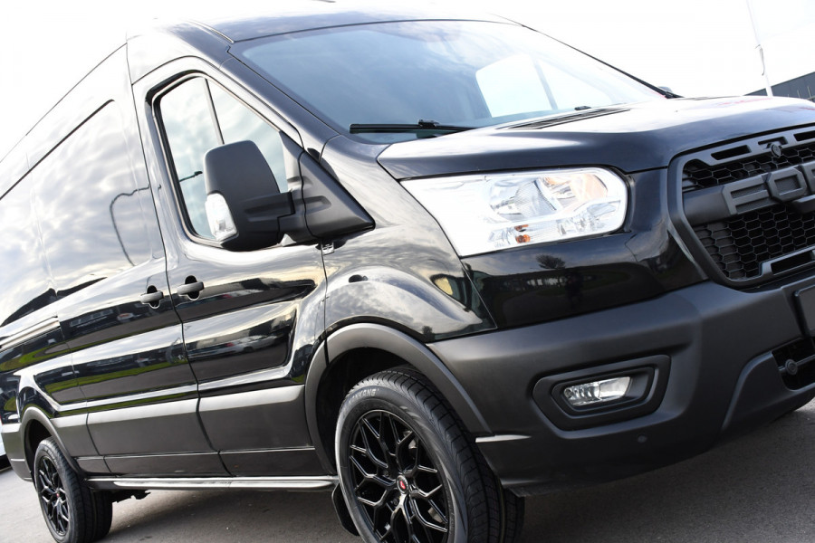 Ford Transit 350 2.0 TDCI L3H2 Black Edition Cruise, Camera, Carplay, 130pk, Trekhaak, Multimedia, NAVI Uniek!