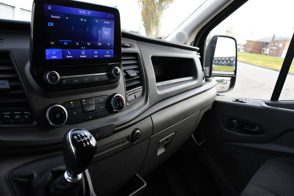 Ford Transit 350 2.0 TDCI L3H2 Black Edition Cruise, Camera, Carplay, 130pk, Trekhaak, Multimedia, NAVI Uniek!