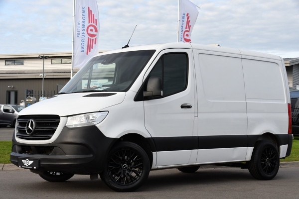 Mercedes-Benz Sprinter 211 2.2 CDI L1H1 PB Edition Camera, Cruise, Carplay, Stoelverwarming, Trekhaak, Automaat, Mbux, Uniek!