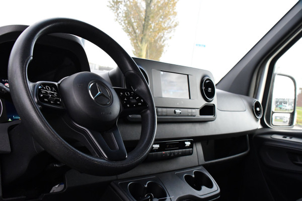 Mercedes-Benz Sprinter 211 2.2 CDI L1H1 PB Edition Camera, Cruise, Carplay, Stoelverwarming, Trekhaak, Automaat, Mbux, Uniek!