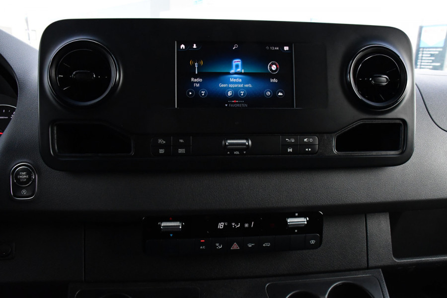 Mercedes-Benz Sprinter 211 2.2 CDI L1H1 PB Edition Camera, Cruise, Carplay, Stoelverwarming, Trekhaak, Automaat, Mbux, Uniek!