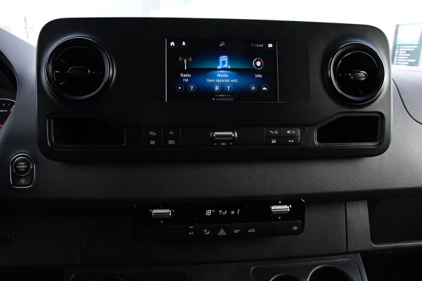 Mercedes-Benz Sprinter 211 2.2 CDI L1H1 PB Edition Camera, Cruise, Carplay, Stoelverwarming, Trekhaak, Automaat, Mbux, Uniek!
