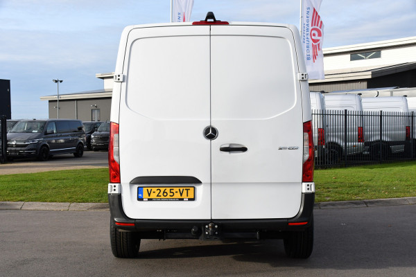 Mercedes-Benz Sprinter 211 2.2 CDI L1H1 PB Edition Camera, Cruise, Carplay, Stoelverwarming, Trekhaak, Automaat, Mbux, Uniek!