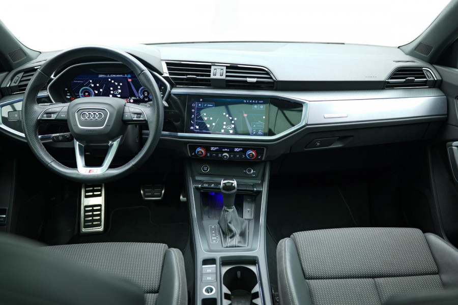 Audi Q3 Sportback 45 TFSI e Business Edition |Pano|Dodehoek|ACC|Elek. Stoelen|Ambient|