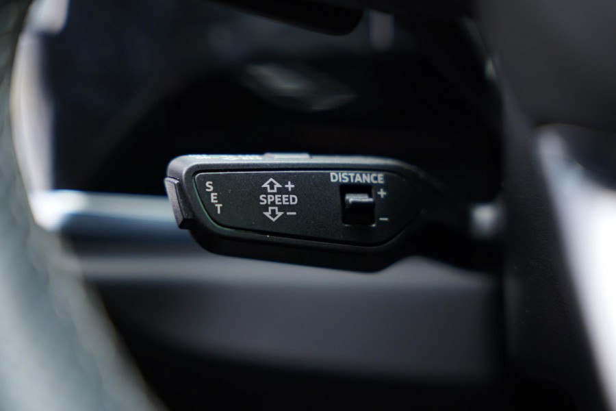 Audi Q3 Sportback 45 TFSI e Business Edition |Pano|Dodehoek|ACC|Elek. Stoelen|Ambient|