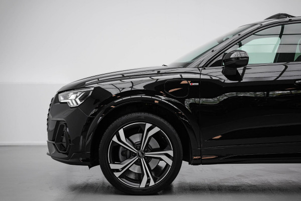 Audi Q3 Sportback 45 TFSI e Business Edition |Pano|Dodehoek|ACC|Elek. Stoelen|Ambient|