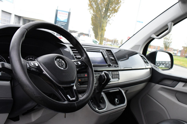 Volkswagen Transporter 2.0 TDI L2H1 Black Edition Highline Adaptieve Cruise, Camera, Carplay, Leder, Trekhaak, Sensoren, 150pk, Automaat, Uniek!