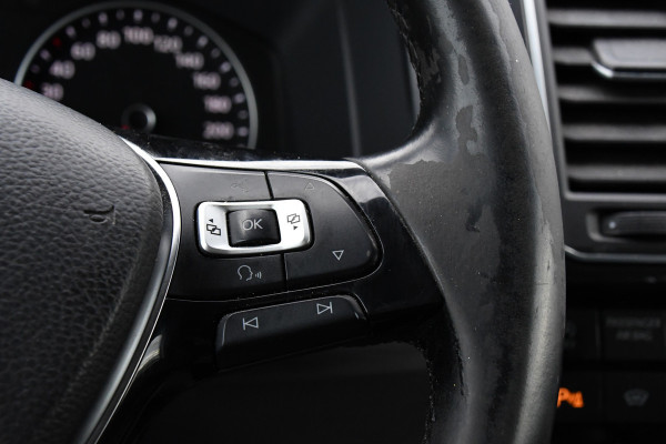 Volkswagen Transporter 2.0 TDI L2H1 Black Edition Highline Adaptieve Cruise, Camera, Carplay, Leder, Trekhaak, Sensoren, 150pk, Automaat, Uniek!