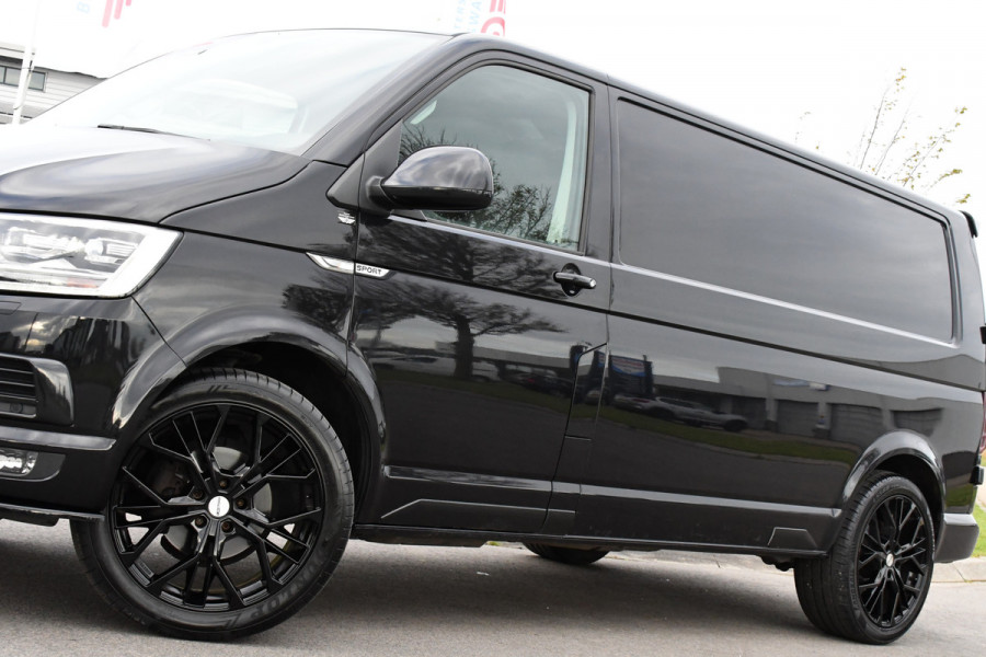 Volkswagen Transporter 2.0 TDI L2H1 Black Edition Highline Adaptieve Cruise, Camera, Carplay, Leder, Trekhaak, Sensoren, 150pk, Automaat, Uniek!