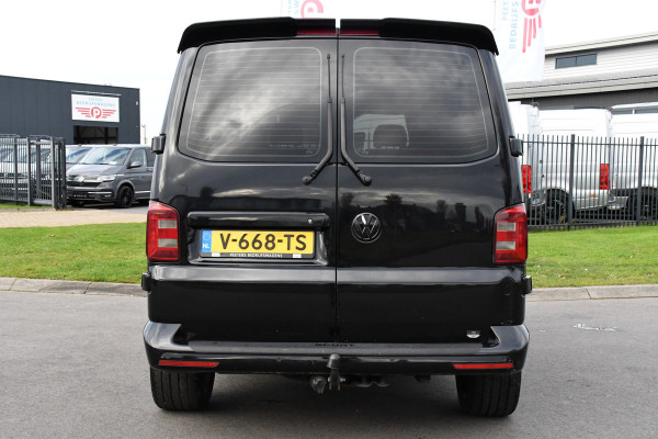 Volkswagen Transporter 2.0 TDI L2H1 Black Edition Highline Adaptieve Cruise, Camera, Carplay, Leder, Trekhaak, Sensoren, 150pk, Automaat, Uniek!