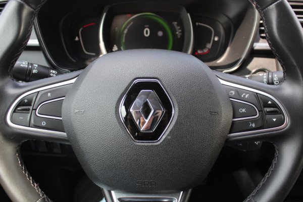 Renault Kadjar 1.2 TCe Intens / Trekhaak / Navigatie / Parkeerhulp V+A / Cruise Control / DAB / Keyless entry / 17'' / Stoelverwarming