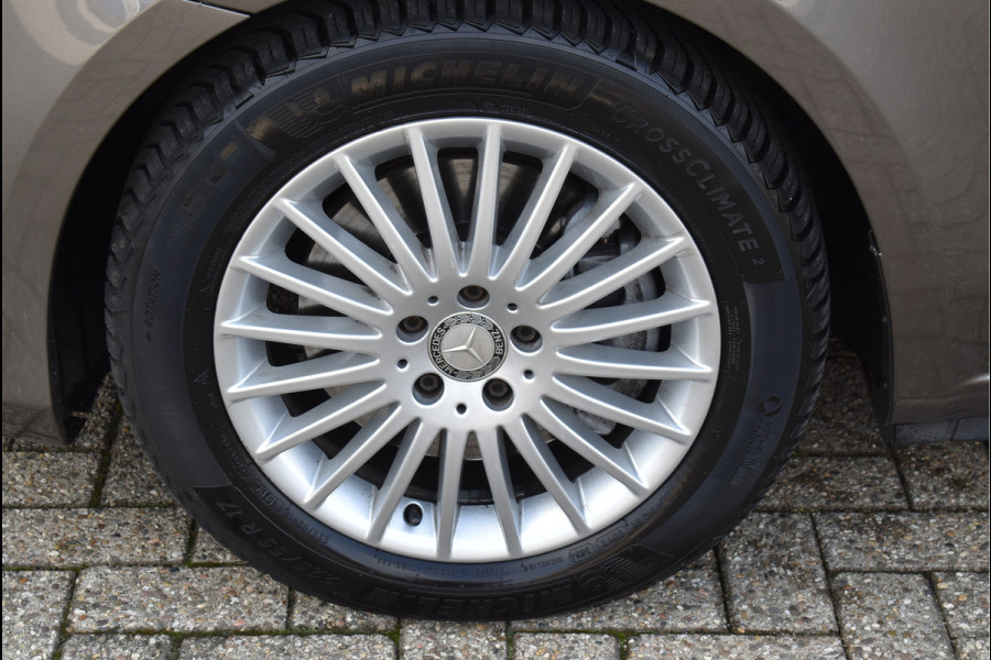 Mercedes-Benz V-Klasse 250d Lang DC Avantgarde Leder 360 Camera Elektrische Schuifdeuren 17 Inch