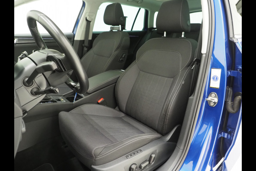 Škoda Superb Combi 1.4 TSI iV Style | Panoramadak | Trekhaak | 360 | Keyless | Adaptive Cruise | Virtual | Carplay