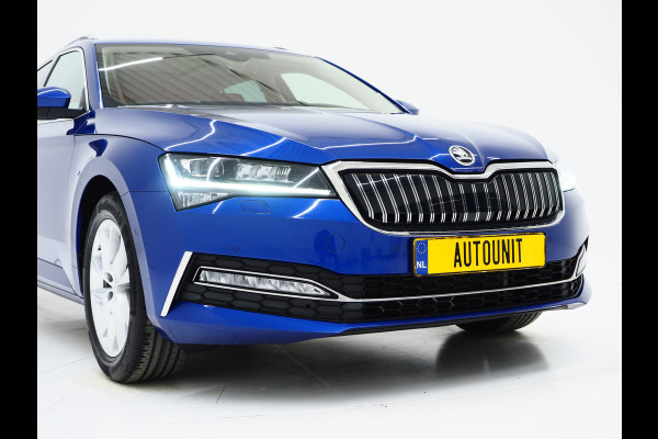 Škoda Superb Combi 1.4 TSI iV Style | Panoramadak | Trekhaak | 360 | Keyless | Adaptive Cruise | Virtual | Carplay