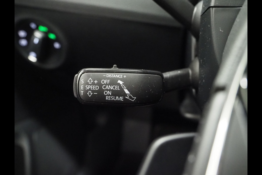 Škoda Superb Combi 1.4 TSI iV Style | Panoramadak | Trekhaak | 360 | Keyless | Adaptive Cruise | Virtual | Carplay