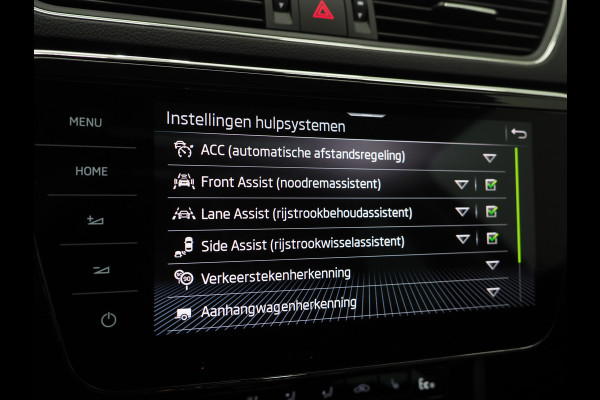 Škoda Superb Combi 1.4 TSI iV Style | Panoramadak | Trekhaak | 360 | Keyless | Adaptive Cruise | Virtual | Carplay
