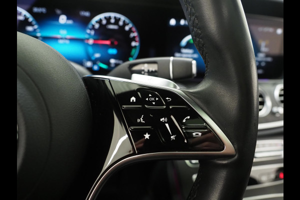 Mercedes-Benz E-Klasse Estate 300 e AMG Line | Panoramadak | Trekhaak | 360 | Adaptive Cruise | Sfeerverlichting | Carplay