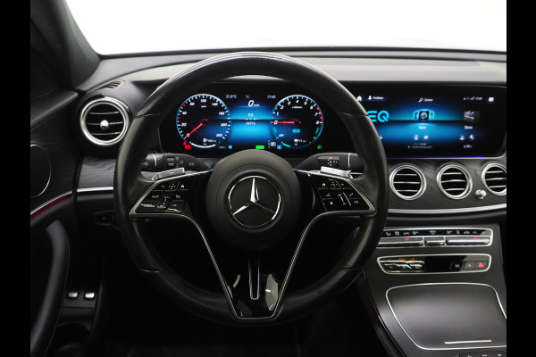 Mercedes-Benz E-Klasse Estate 300 e AMG Line | Panoramadak | Trekhaak | 360 | Adaptive Cruise | Sfeerverlichting | Carplay