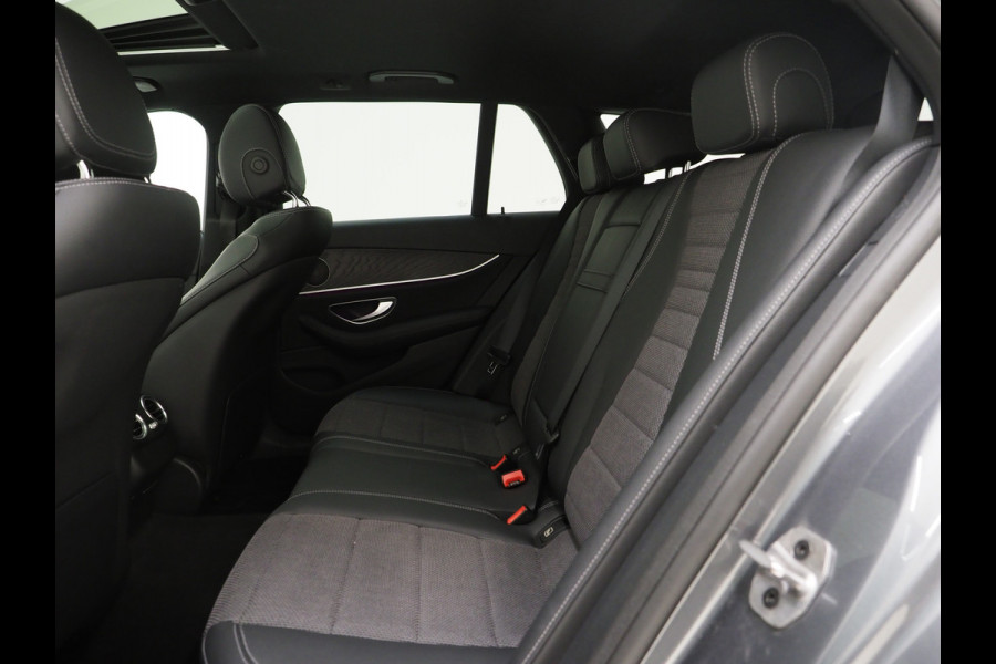 Mercedes-Benz E-Klasse Estate 300 e AMG Line | Panoramadak | Trekhaak | 360 | Adaptive Cruise | Sfeerverlichting | Carplay