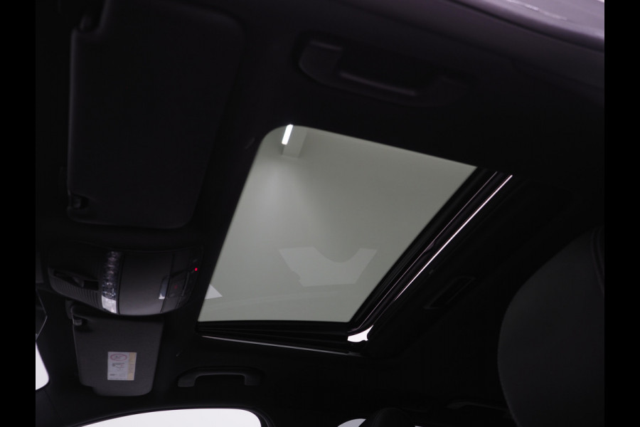 Mercedes-Benz E-Klasse Estate 300 e AMG Line | Panoramadak | Trekhaak | 360 | Adaptive Cruise | Sfeerverlichting | Carplay