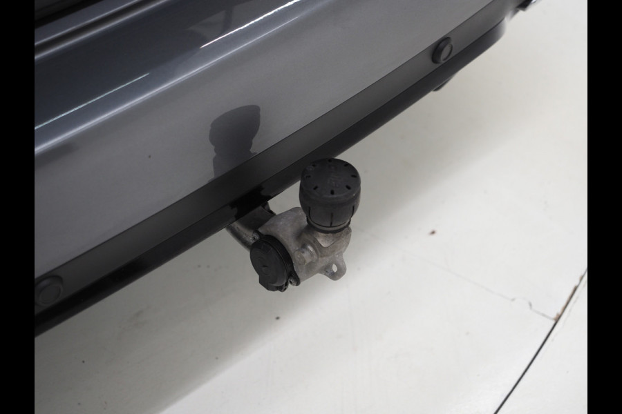 Mercedes-Benz E-Klasse Estate 300 e AMG Line | Panoramadak | Trekhaak | 360 | Adaptive Cruise | Sfeerverlichting | Carplay