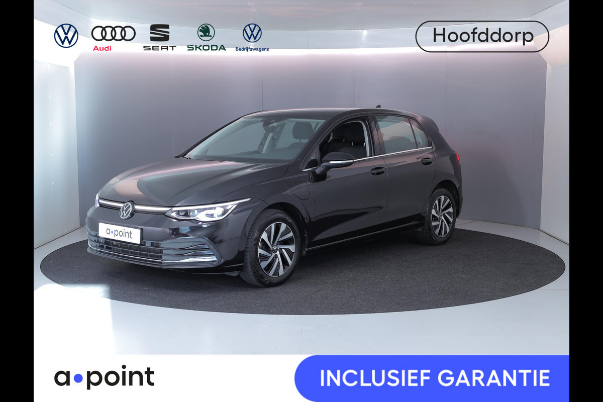 Volkswagen Golf 1.4 eHybrid Style 204 pk Automaat (DSG) | Navigatie | Parkeersensoren | Autom. airco (3 zones) | Stoelverwarming | LED koplampen |