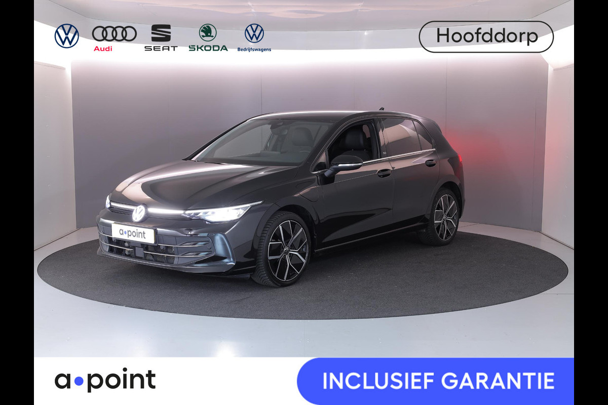 Volkswagen Golf 1.5 eHybrid 50 Edition 204 pk Automaat (DSG) | Verlengde garantie | Navigatie | Parkeersensoren | Achteruitrijcamera | Stoelverwarming | Adaptieve cruise control |