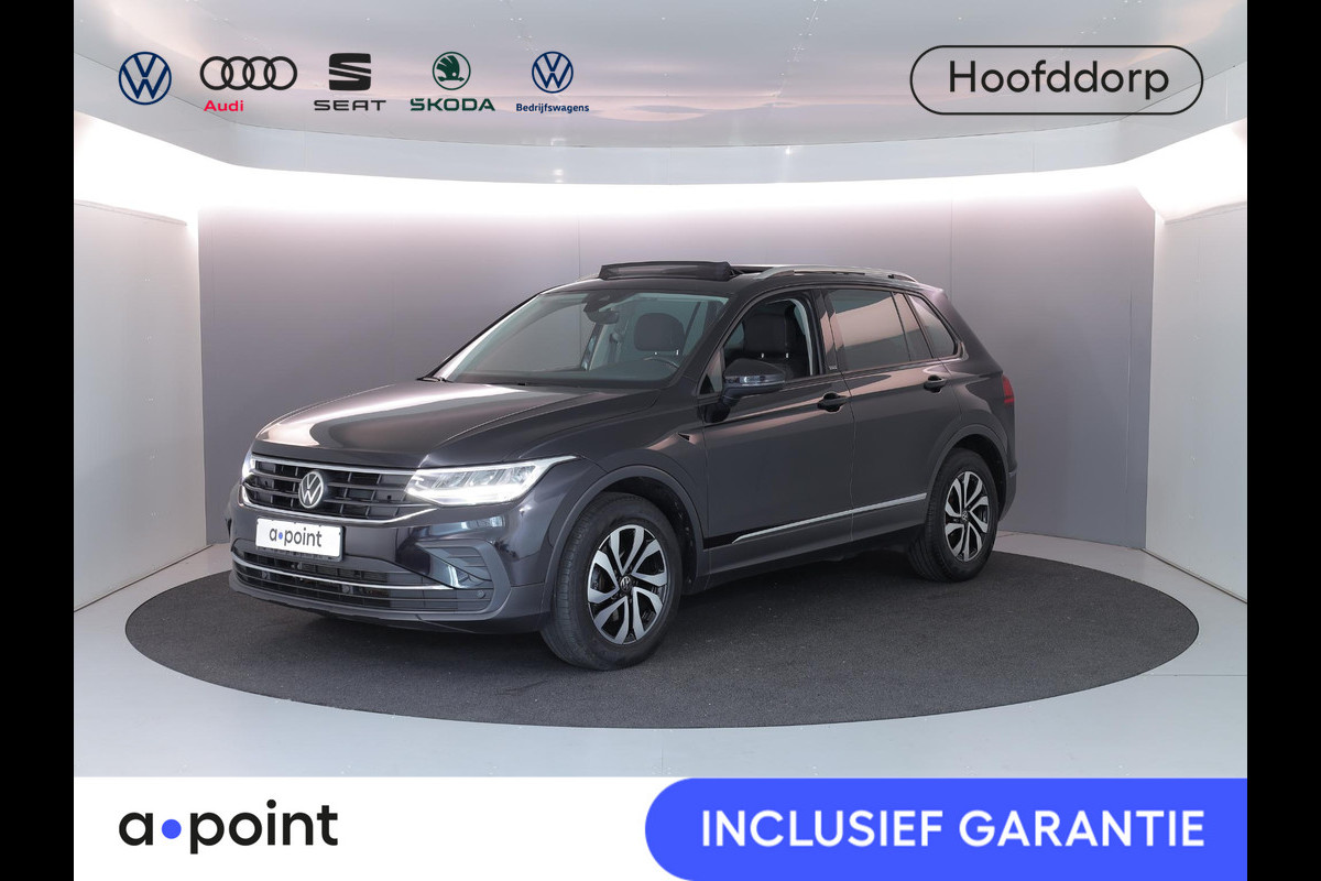 Volkswagen Tiguan 1.5 TSI Life 150 pk Automaat (DSG) | Navigatie | Panoramadak | Parkeersensoren | Achteruitrijcamera | Stoelverwarming | Adaptieve cruise control |