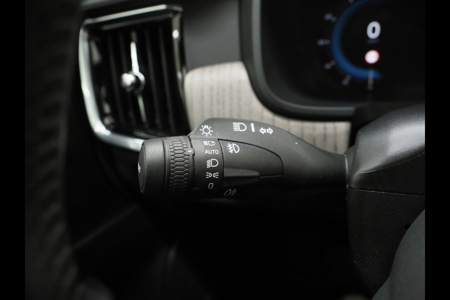 Volvo V90 2.0 T8 AWD Inscription | Panoramadak | Harman/Kardon | Pilot Assist | Head Up | 360 | Keyless