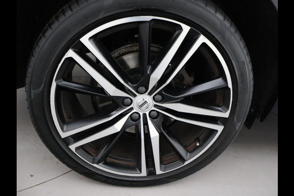 Volvo XC60 2.0 T4 INSCRIPTION + TREKHAAK WEGKL. 2300 KG | PANORAMA | HEAD-UP | 21 INCH | ADAPTIVE CRUISE CONTROL