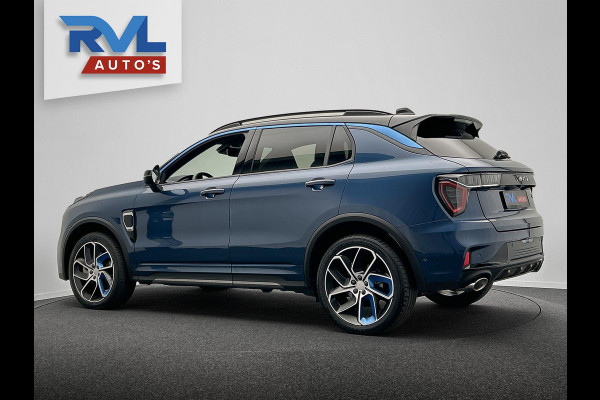 Lynk & Co 01 1.5 261PK Plug-in Hybrid *Zwarte Hemel* Stuurwiel verwarmd* 360° Camera Pano/dak Apple/Carplay Adaptive/Cruise
