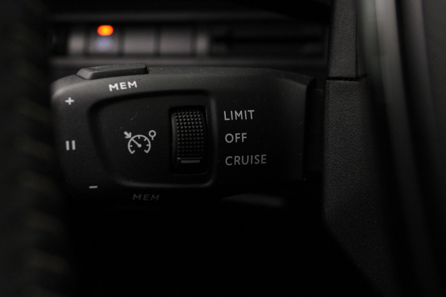 Peugeot 3008 1.2 PureTech Active Pack Business |Navi|Camera|