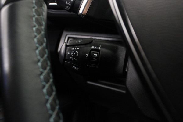 Peugeot 3008 1.2 PureTech Crossway |Stoelverwarming| navi | camera