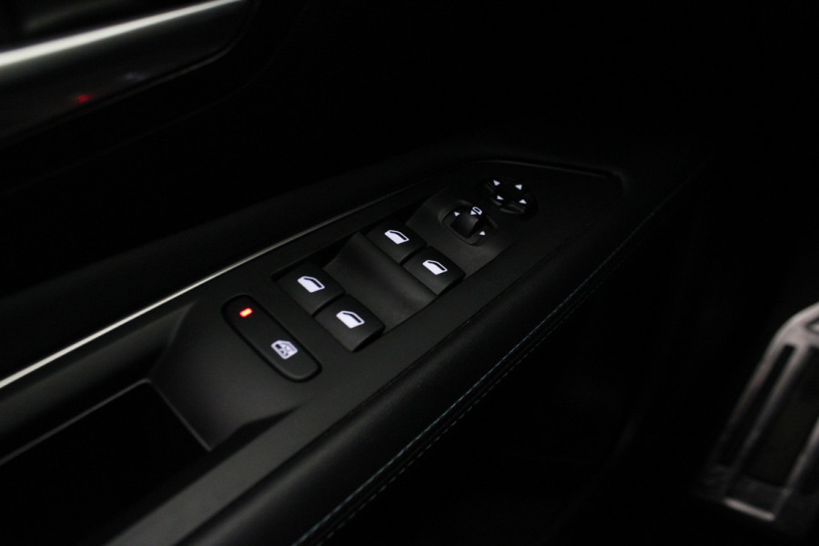 Peugeot 3008 1.2 PureTech Crossway |Stoelverwarming| navi | camera