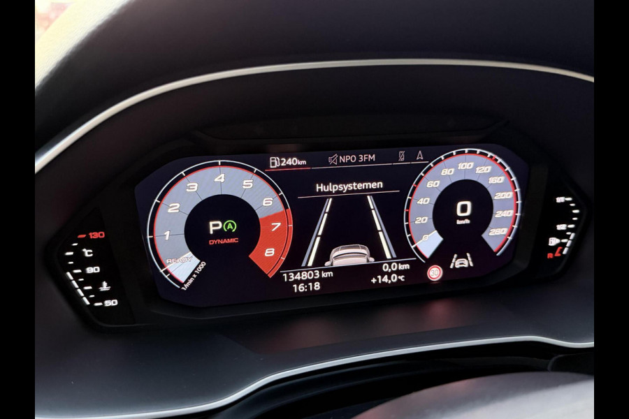 Audi Q3 35 TFSI S edition Automaat | Zwart optiek | Navigatiesysteem | Half-leer | Getint glas | Cruise & climate control | Lane assist