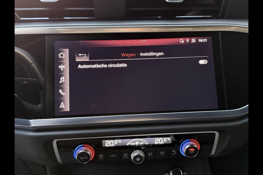 Audi Q3 35 TFSI S edition Automaat | Zwart optiek | Navigatiesysteem | Half-leer | Getint glas | Cruise & climate control | Lane assist