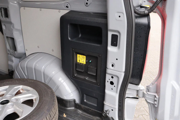 Ford E-Transit Custom L1H1 65kWh l NAVI l PRO POWER l 18 INCH l 360 CAMERA l NARDO GREY