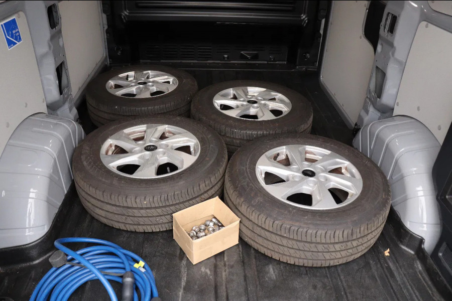 Ford E-Transit Custom L1H1 65kWh l NAVI l PRO POWER l 18 INCH l 360 CAMERA l NARDO GREY